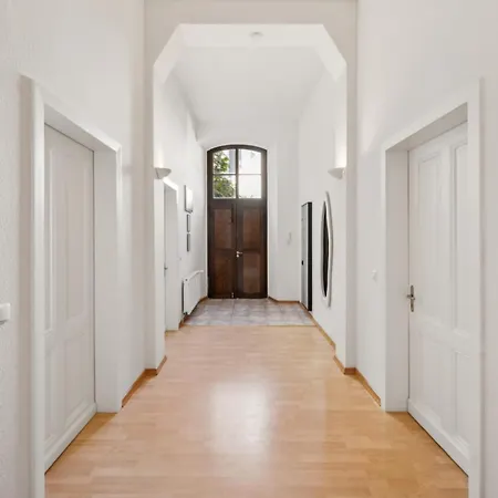 Design Altstadt 100 Qm I 6 Gaeste I Parkplatz & 85