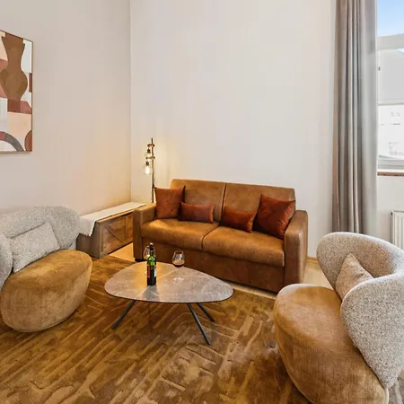 Design Altstadt 100 Qm I 6 Gaeste I Parkplatz & 85