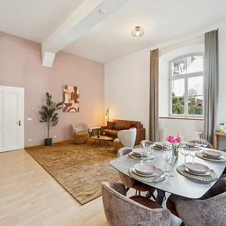Design Altstadt 100 Qm I 6 Gaeste I Parkplatz & 85
